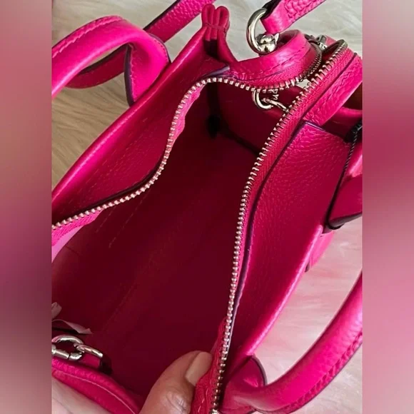 H053L01RE22 - Marc Jacobs The Leather Micro Tote Bag - Picture 10 of 14